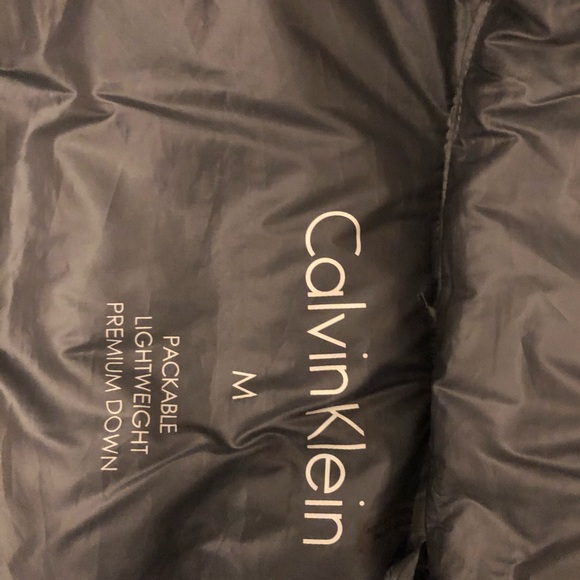 Calvin Klein Lightweight Jacket Packable - Picture 8 of 8